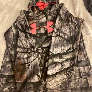 Camo under armor hoodie